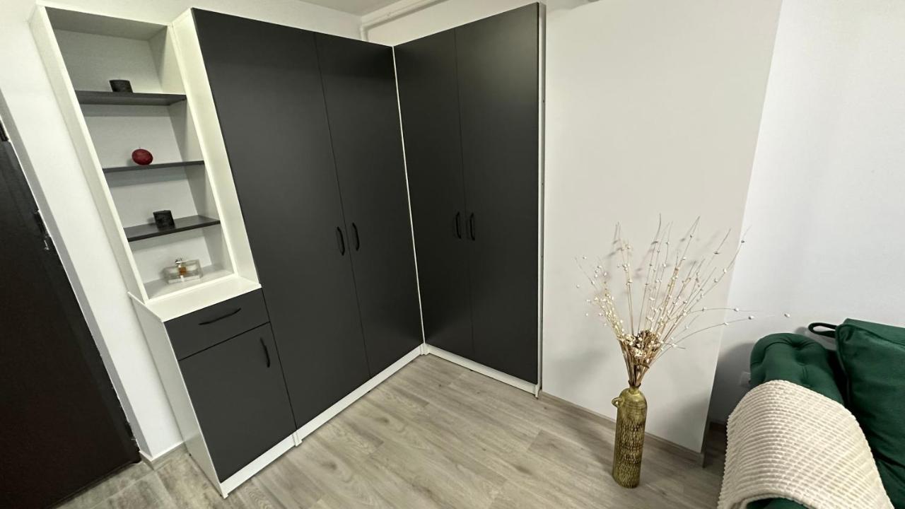 Apartament Lux Bacovia 2 Leilighet Bacău Eksteriør bilde