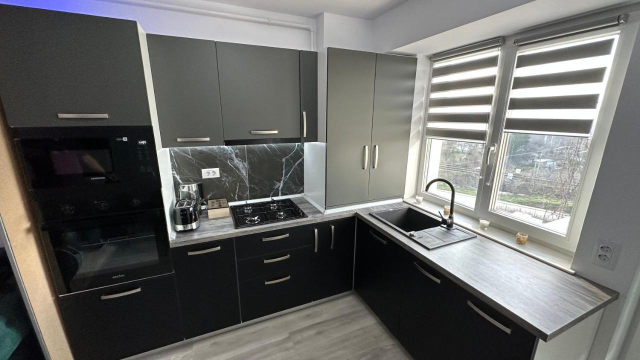 Apartament Lux Bacovia 2 Leilighet Bacău Eksteriør bilde